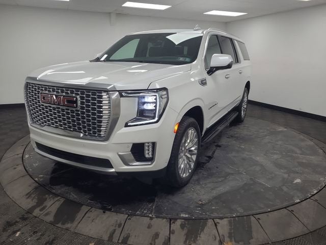 2024 GMC Yukon XL Denali in White Frost Tricoat — front three-quarter view